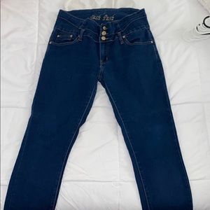Tush Push dark jean